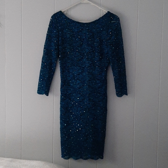 Dress - Picture 1 of 2